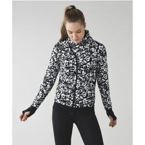 Lululemon Cozy Cuddle Up Jacket Black White Fleece High Collar Zip Jacket Size 2